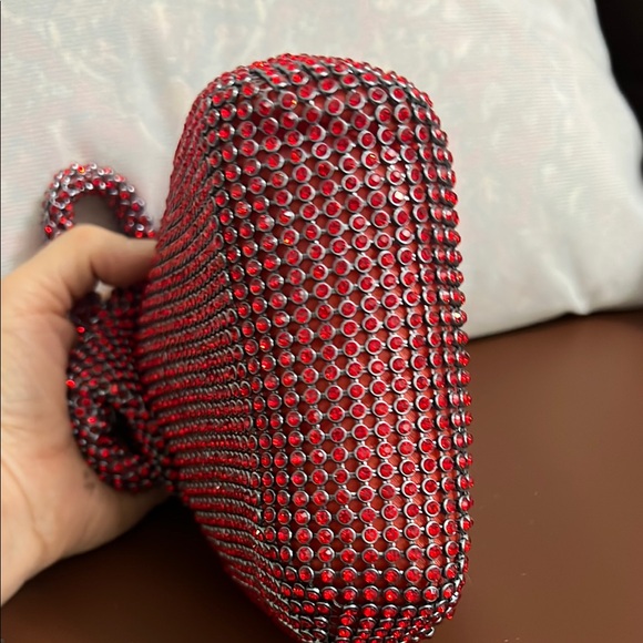 Elegant Red Beaded Women's collectible Bag - Picture 5 of 8